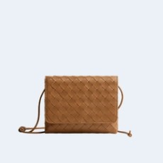 보테가 베네타 인트레치아토 크로스 바디백